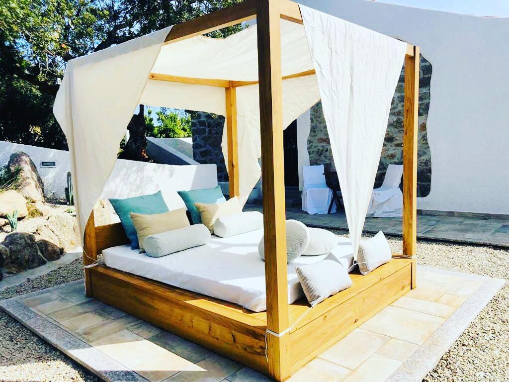 סנטה טרזה גאיורה La Casa Di Memmi Suites & Rooms מראה חיצוני תמונה