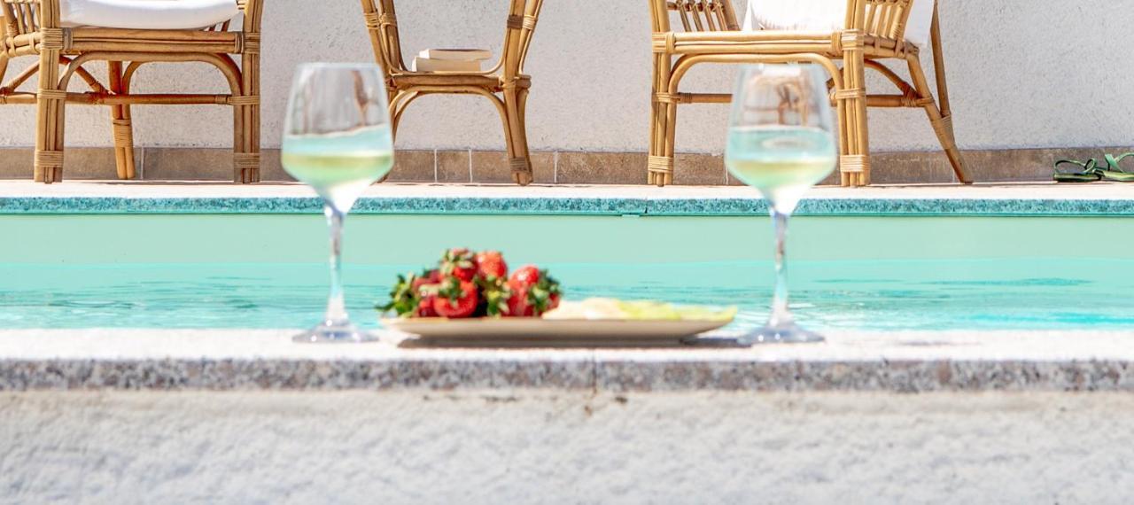 סנטה טרזה גאיורה La Casa Di Memmi Suites & Rooms מראה חיצוני תמונה